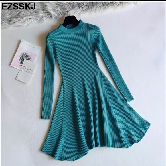 Fall/Winter dress - Picture 3 of 4